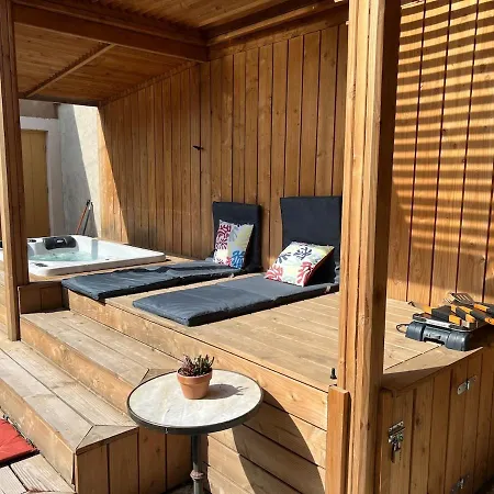 The Bohemian Jacuzzi, Ideal For Families Or Friends Apartment *